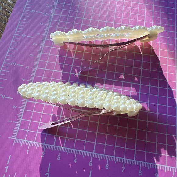 Guess 4 pc hair clips white beads paved tie bow butterfly oval square flowers - Picture 6 of 9